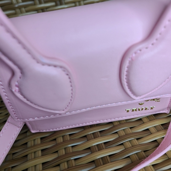 Truly X Barbie Limited Edition Pink Mini Bag Heart Shaped Handle & Crossbody - Picture 15 of 16